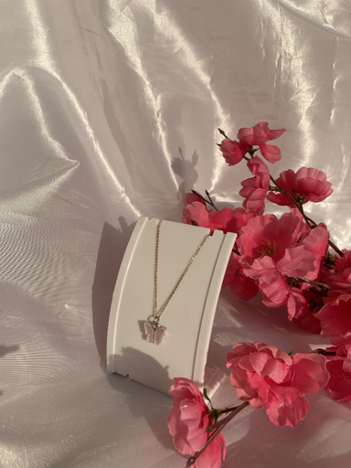 Chaîne papillon rose clair