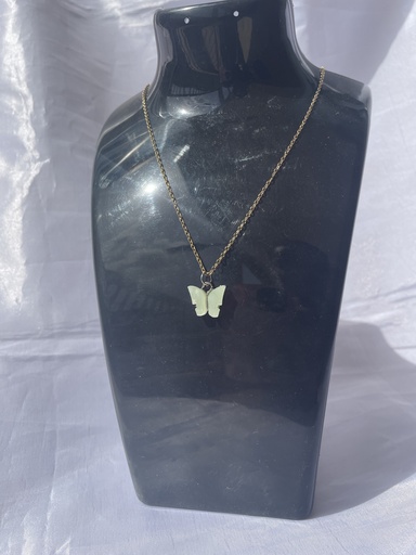 Chaîne papillon vert sage